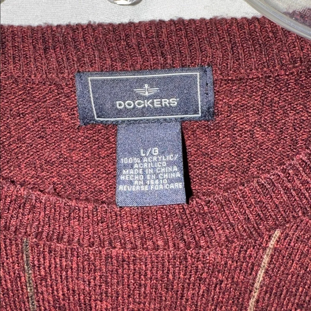 Dockers Men's Burgundy Check Crewneck Sweater